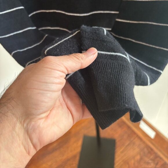 Theory Haider Stripe Cashmere Black Crewneck Sweater Slim Fit Pullover Mens M - Picture 6 of 8